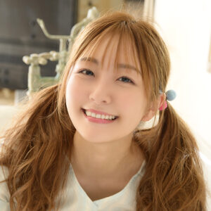青空ひかりさんの公式プロフィール写真(出典:C-more Entertainment)